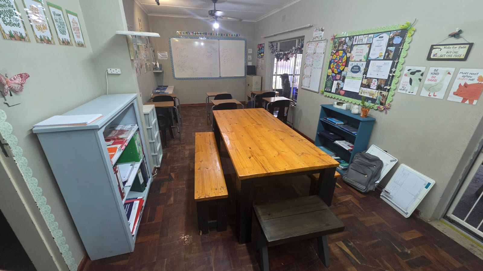 Leerders in die klaskamers